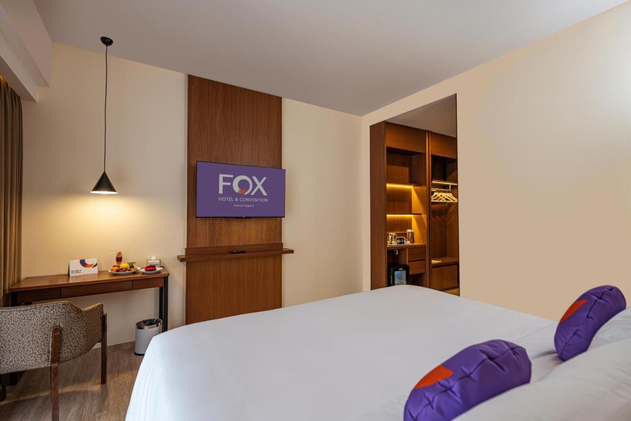 Fox Harris Hotel & Convention Banjarnegara ภายนอก รูปภาพ
